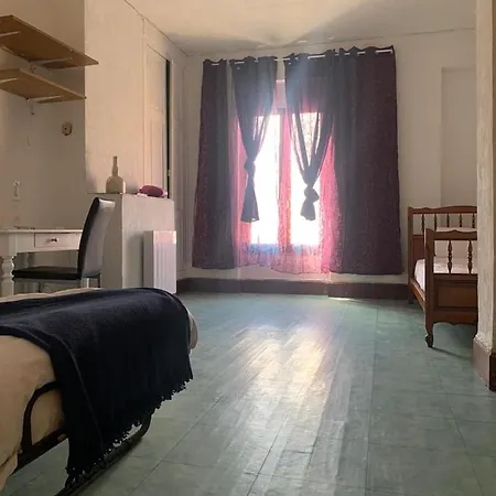 Prázdninový dům Gite Spacieux Avec Cour Au Centre D Agen *